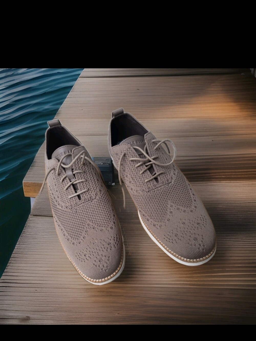 Cole Haan Men's Stitchlite Wingtip in Taupe. Size 11 - 1 Flaw